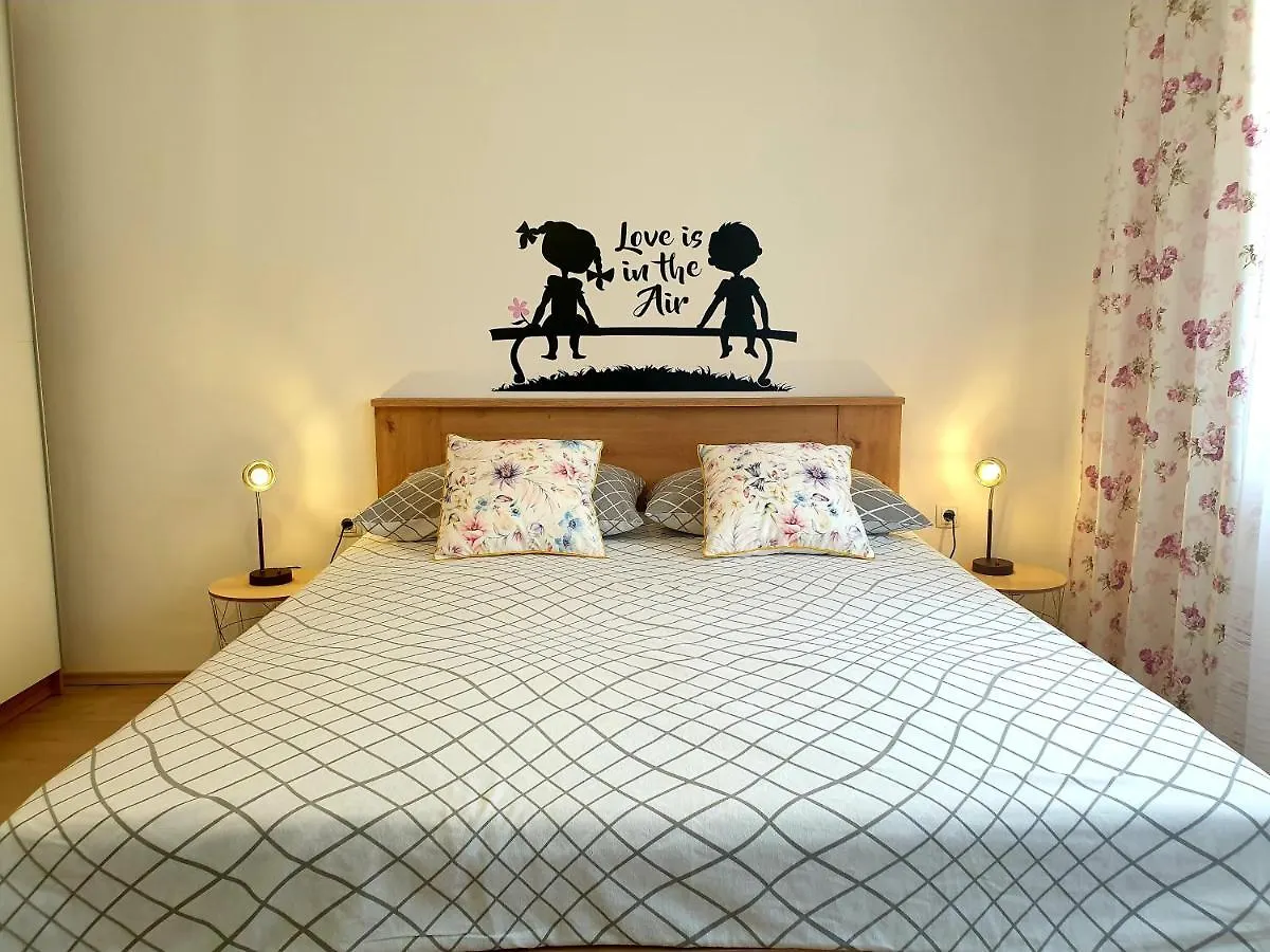 Apartment Mon Cheri-Located In A Quiet Neighbourhood Near Beaches Free Parking Pula